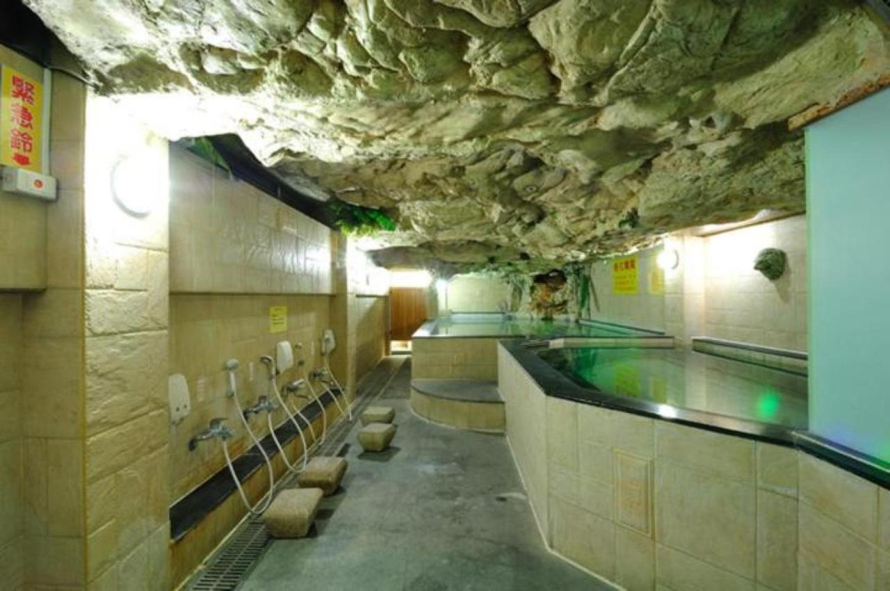Baron'S Hot Spring Hotel Цзяоси Экстерьер фото