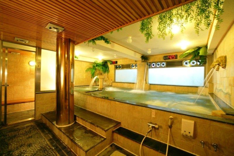Baron'S Hot Spring Hotel Цзяоси Экстерьер фото